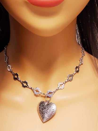 Stainless Steel Lips & Heart  Neck Choker